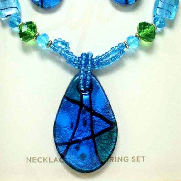 Erica Lyons Set Necklace & Earrings Glass Blue Green Aqua Gold 20" Gift Box NWT - Picture 2 of 6